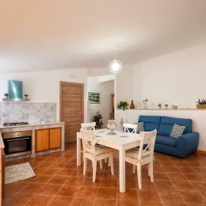 casa-vacanza-azzurra-cinisi.palermohotels.org/